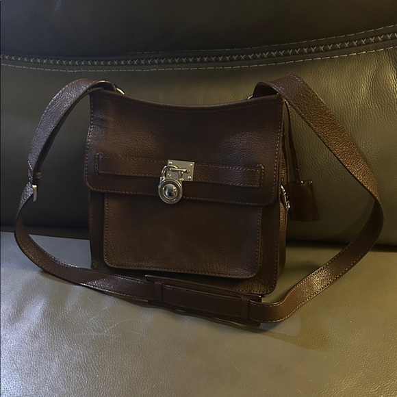 Michael Kors Handbags - Michael Kors Hamilton Small Messenger bag PRISTINE COND